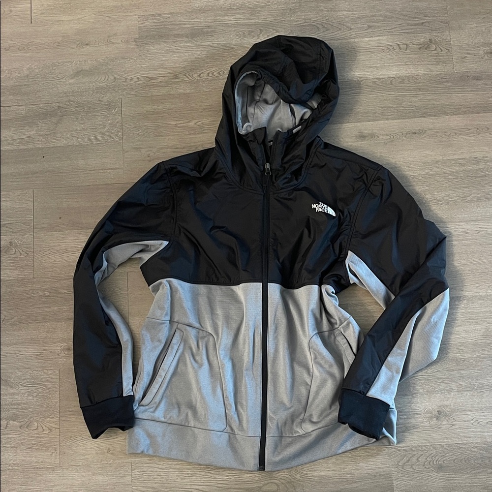 The North Face Men's XL Black and Gray Jacket